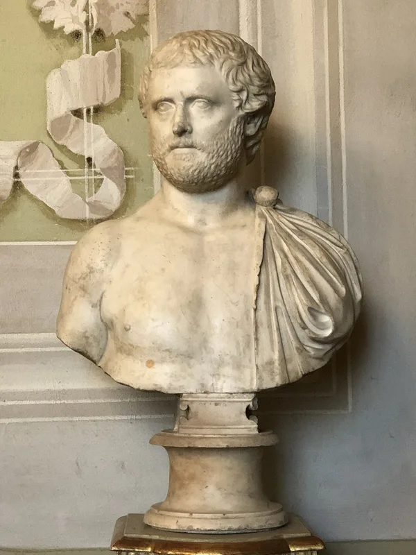 Bust of Ovid (photograph by Lucasaw, CC BY-SA 4.0)